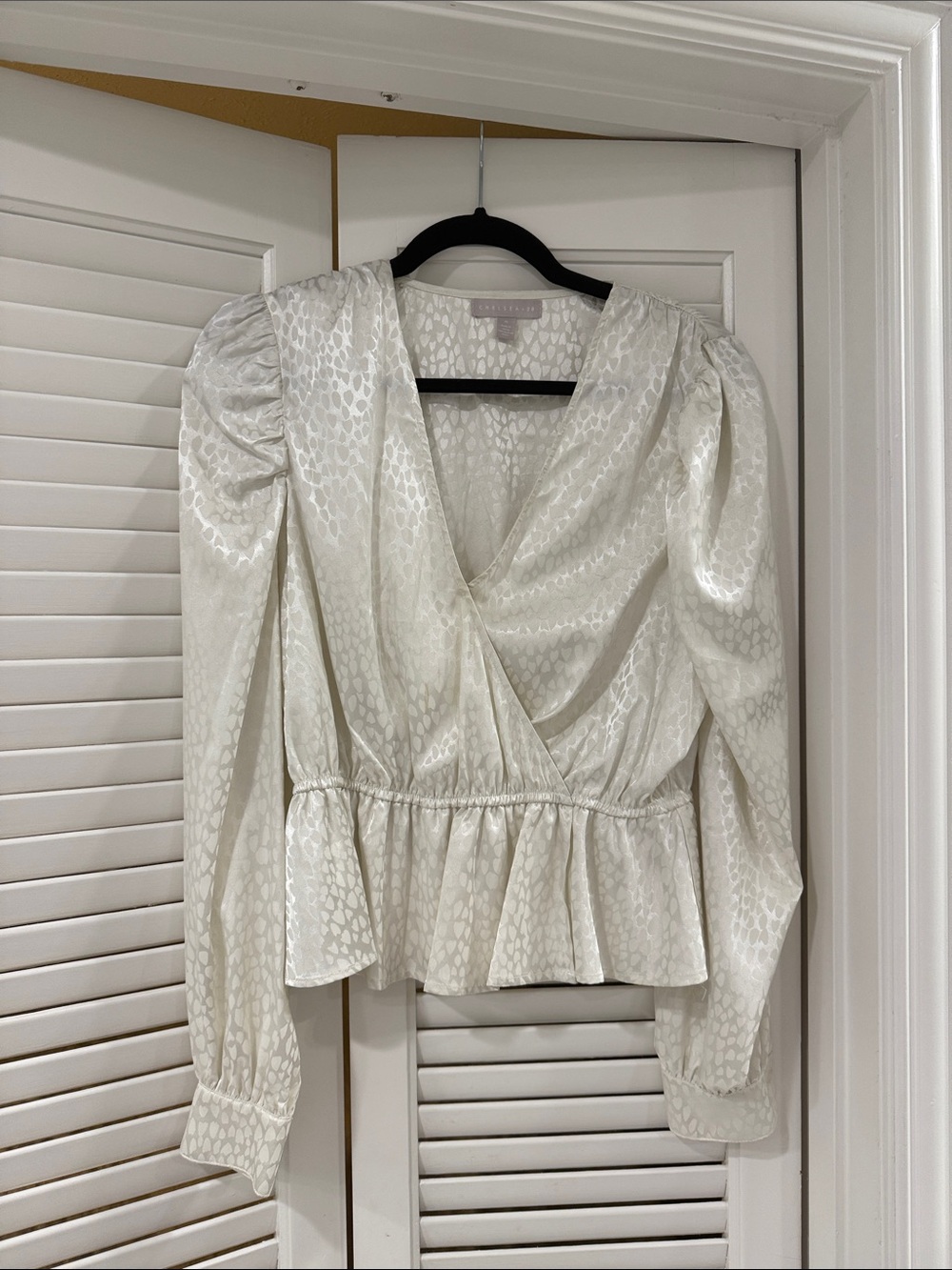 Chelsea 28 White Satin Print Peplum Blouse